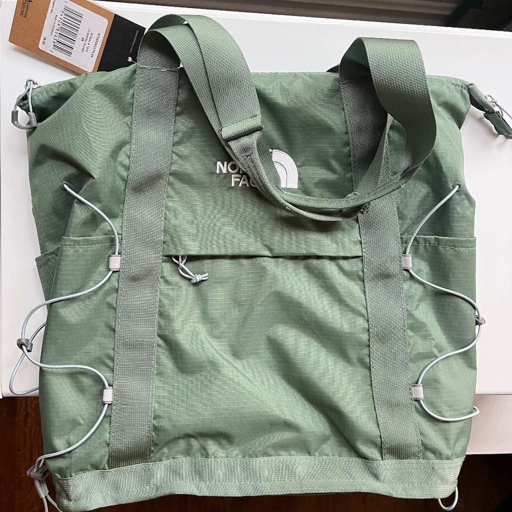 The North Face Borealis Tote, NWT, Laurel Wreath Green color